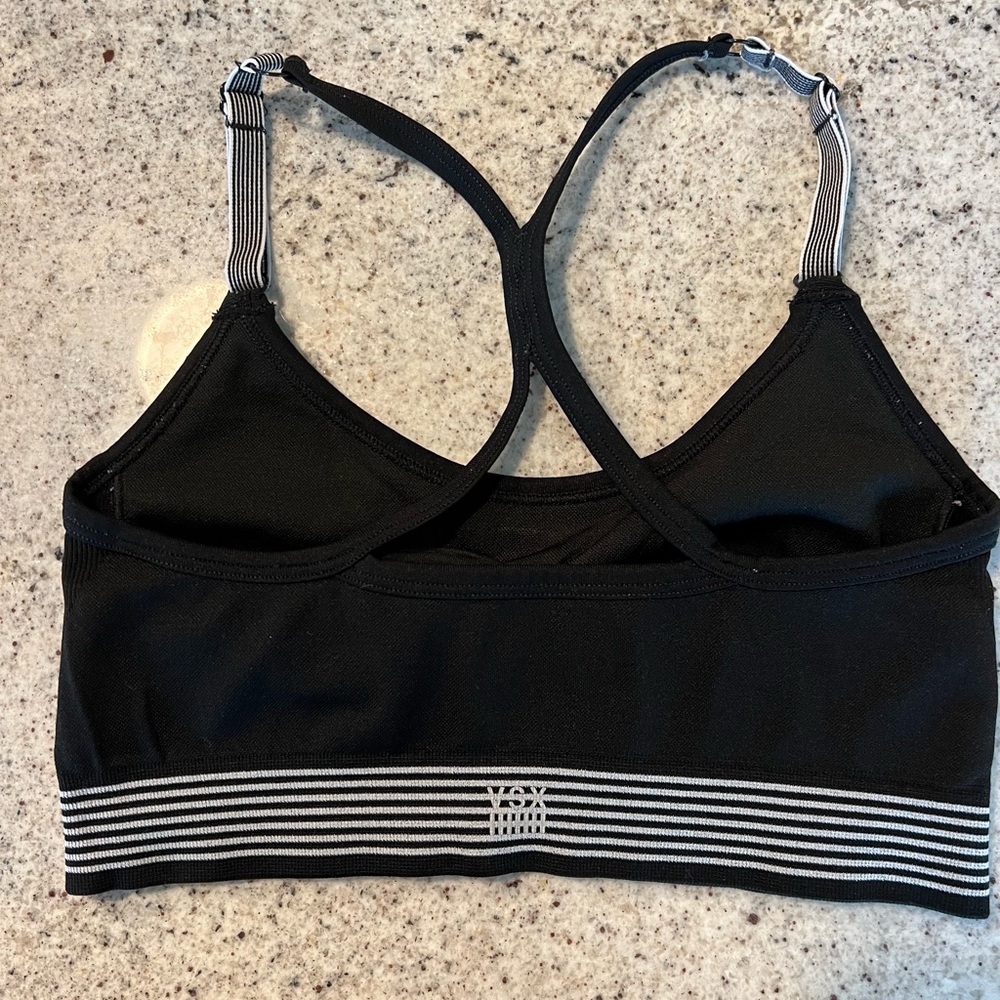 Victoria’s Secret Sports Bra Size Small - Picture 5 of 6